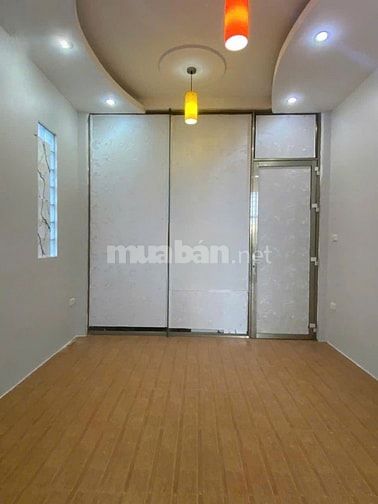 Cho thuê nhà Nguyên Căn Ngõ 463 Phố Đội Cấn -Ba đình- Hà nội 