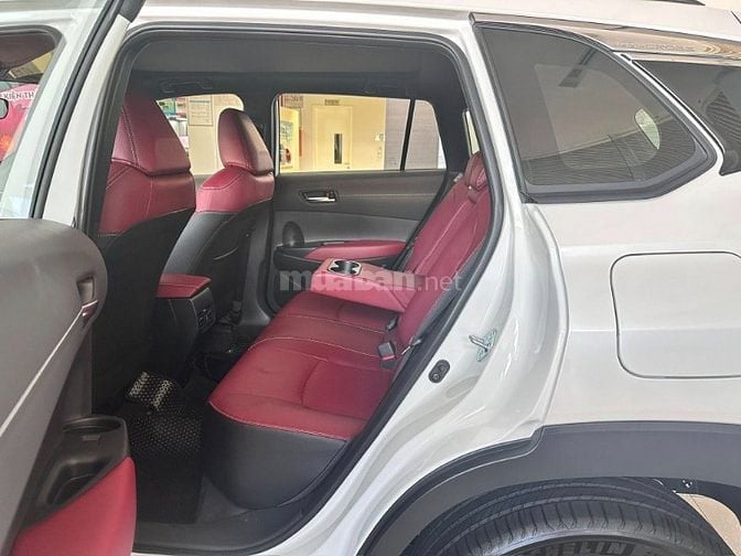 Toyota Corolla Cross 1.8V 2025 Giảm 50% trước bạ