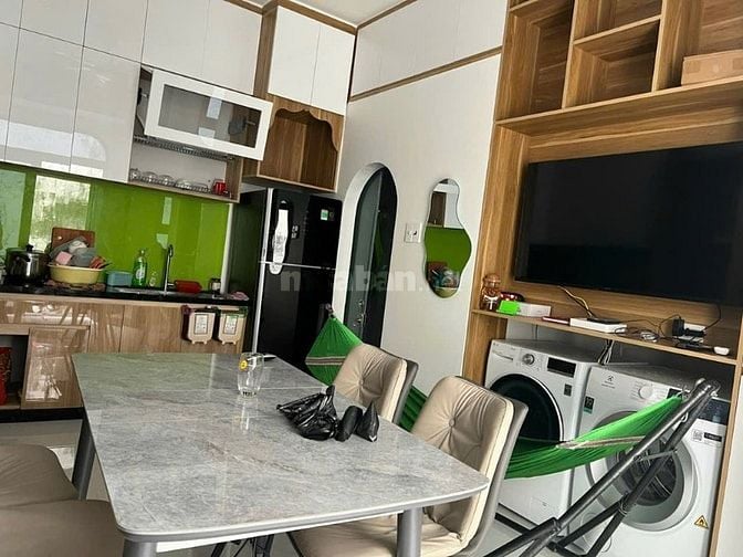 Bán nhà HXH Tùng Thiện Vương Quận 8– full nội thất – Gần trường,chợ
