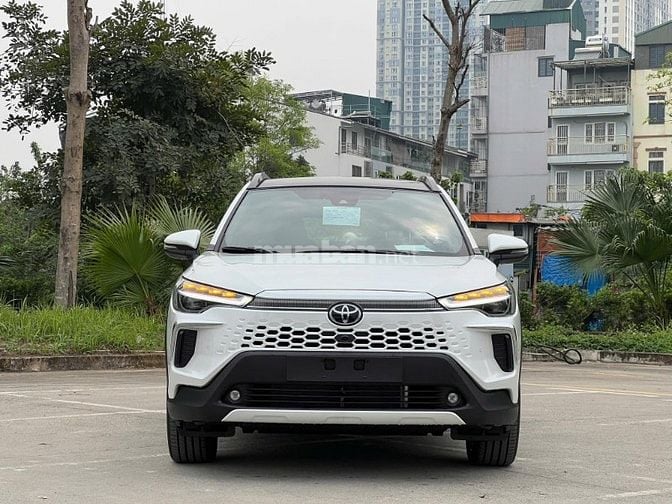 Toyota Corolla Cross 1.8V 2025 Giảm 50% trước bạ