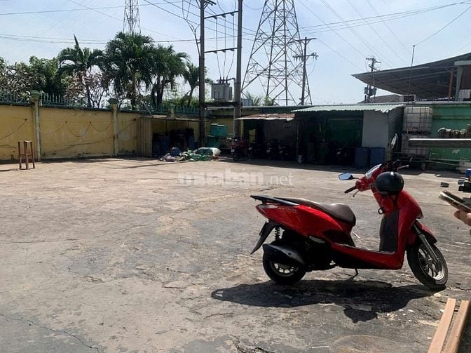 Cho thuê nhà xưởng mới đẹp 2.700m2 , khu vực Bình Tân , giá tốt