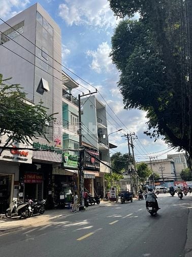 Bán nhà MTKD 425 Nguyễn Thái Bình, Tân Bình. DT 4.2x17.3m, 4 tầng