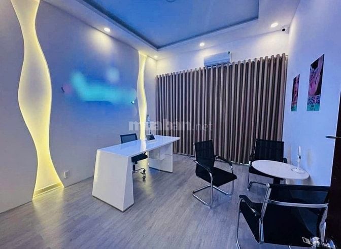 Cho thuê nhà mặt tiền Trần Quang Diệu, phường 13, Quận 3