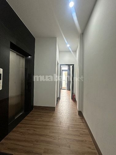 Cho Thuê Nhà Mới Xây Có Thang Máy Đường D