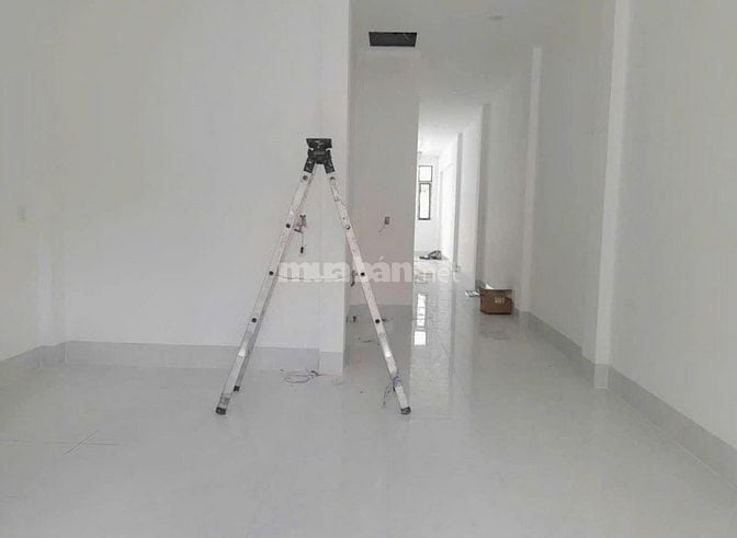 Bán Nhả Đẹp Mới Xây ở Hóc Môn, Giá 885 triệu, DT 124m2, SHR.
