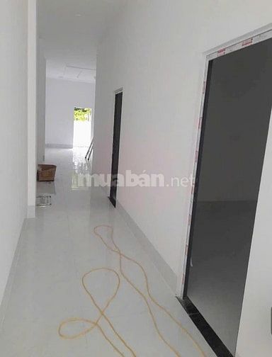 Bán Nhả Đẹp Mới Xây ở Hóc Môn, Giá 885 triệu, DT 124m2, SHR.