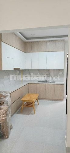 Chính chủ bán nhà 2 tầng Huỳnh Tịnh Của Q3, 38m², sổ riêng, 5.7 tỷ