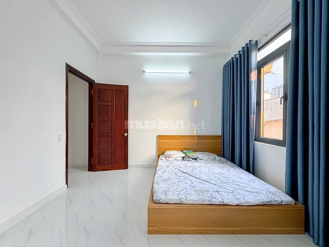 Chủ bán gấp do ngộp Bank_nhà 54m2/ 1 Tỷ 560tr Đ.Lê Hồng Phong_Q5 SHR 