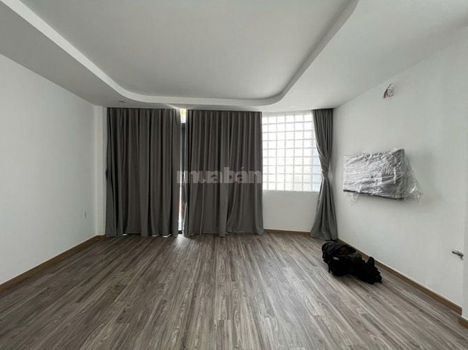 HẺM XE HƠI QUAY ĐẦU NGUYỄN ĐÌNH CHIỂU THÔNG VÕ VĂN TẦN QUẬN 3