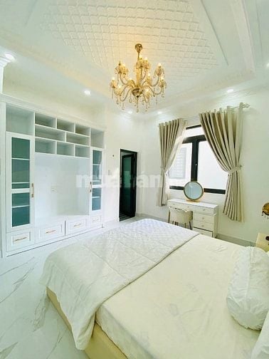 Bán biệt thự 4 tầng đường nhựa 7m xe hơi quay đầu ngủ trong nhà.