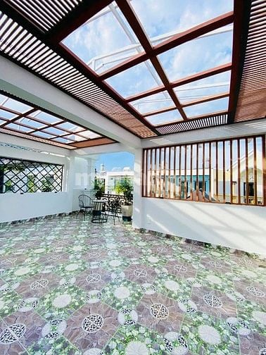 Bán biệt thự 4 tầng đường nhựa 7m xe hơi quay đầu ngủ trong nhà.