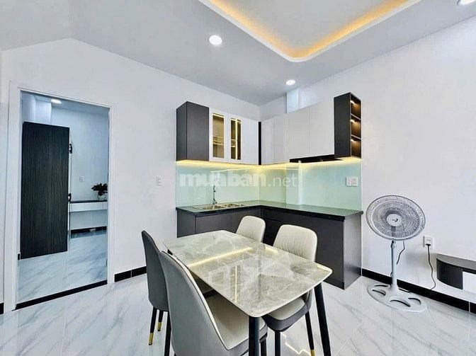CÔ NGA VỀ QUÊ CẦN BÁN GẤP NHÀ 1T1L 1TỶ990 Đ.NGUYỄN THÁI SƠN P4 GÒ VẤP