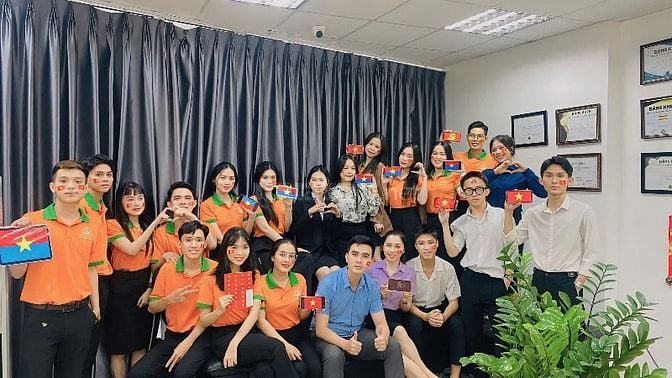 CẦN TUYỂN DỤNG 20 BẠN NHÂN VIÊN KINH DOANH - LỄ TÂN. LƯƠNG 8-10tr