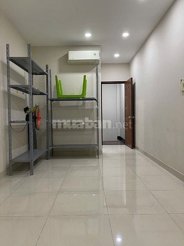 Cho thuê nhà mặt tiền Nhật Tảo, P.8, Q.10 giá 20tr