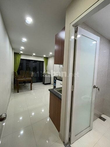 Cho thuê nhà mặt tiền Nhật Tảo, P.8, Q.10 giá 20tr