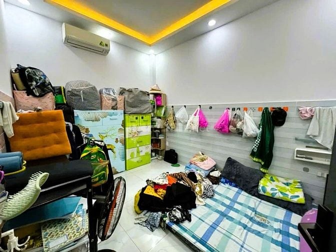 Bán nhà 2 tầng mới đẹp đường số 11 Linh Xuân, sân ô tô, 3pn