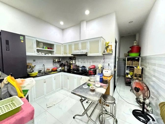 Bán nhà 2 tầng mới đẹp đường số 11 Linh Xuân, sân ô tô, 3pn