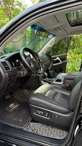 Toyota Land Cruiser 4.6 V8 sản xuất 2020, 1 chủ Hà Nội, tên công ty.