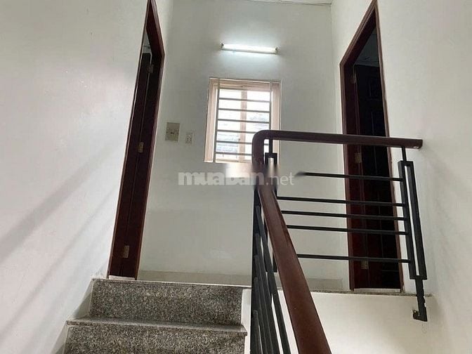 Cho thuê nhà 3m (BG) Lạc Long Quân, P.8, Q.Tân Bình giá 10tr