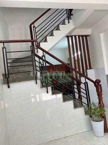 Cho thuê nhà 3m (BG) Lạc Long Quân, P.8, Q.Tân Bình giá 10tr