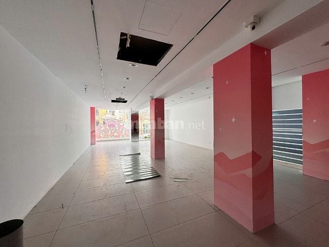 Cho thuê nhà MT Nguyễn Trãi 7,2m x 17m - 7 tầng lầu giá 380tr 