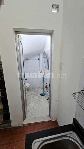 Cho Thuê NR Tại Quận Đống Đa,35M2x4,3PN,4WC,Ở GĐ hoặc Nhóm Kết Hợp KDO
