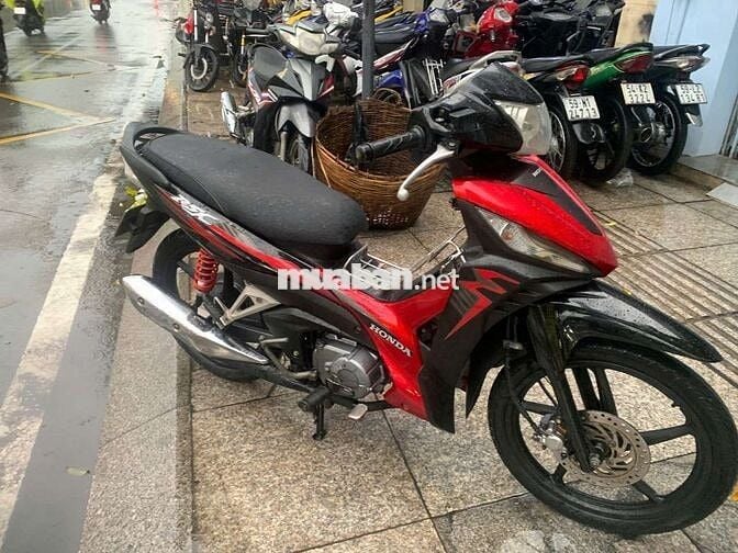 Honda wave RSX Fi 2018 mới 90% biển số thành phố