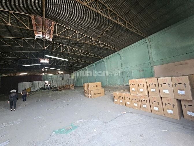 Cho thuê nhà xưởng 2.000m2,Tỉnh Lộ 10, Bình Tân, giá : 110 triệu/tháng