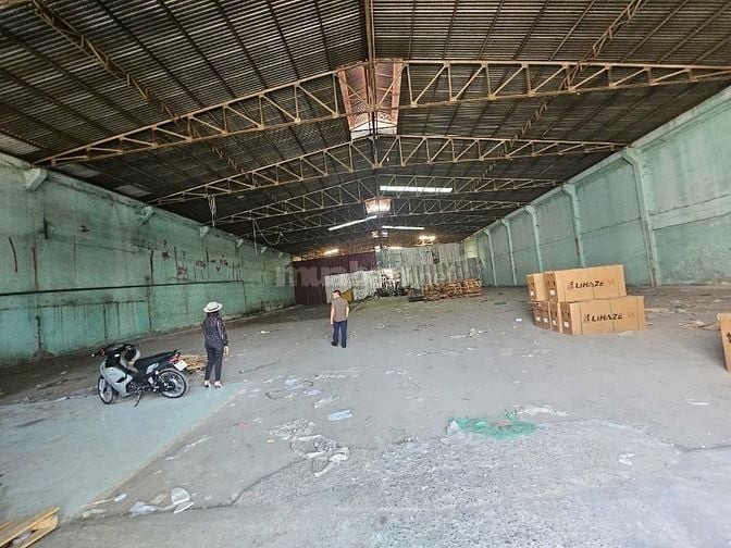 Cho thuê nhà xưởng 2.000m2,Tỉnh Lộ 10, Bình Tân, giá : 110 triệu/tháng