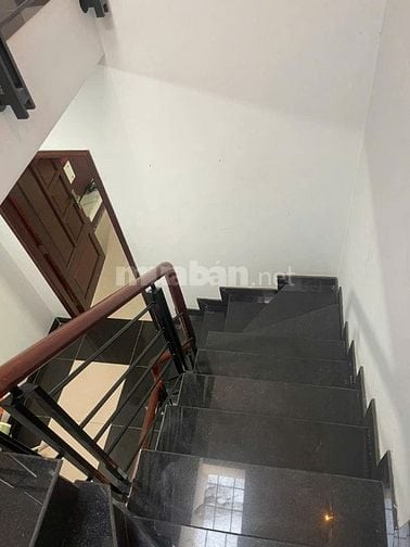 Cho thuê nhà 3m (BG) Lạc Long Quân, P.8, Q.Tân Bình giá 10tr