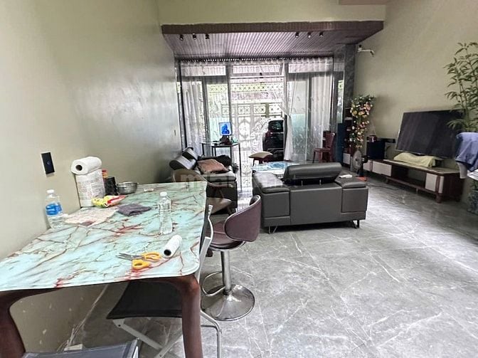 💥 SIÊU RẺ! Bán Nhà 2 Tầng view Hồ Bàu Tràm, Cách Biển 800m , 125m2