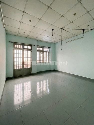 Cho thuê nhà hẻm 6m(XT) Nguyễn Phúc Chu, P.15, Q.Tân Bình giá 10.5tr