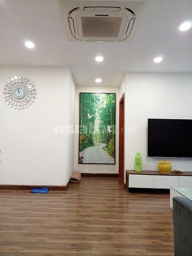 Cần bán nhanh căn 3 ngủ Goldmark City-full nội thất, ban công Đông Bắc