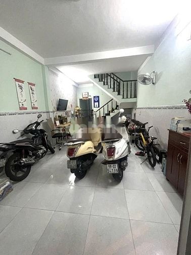 Cho thuê nhà MTNBộ 6m(XH)Thoại Ngọc Hầu, P.Phú Thạnh, Q.T.Phú giá 18tr