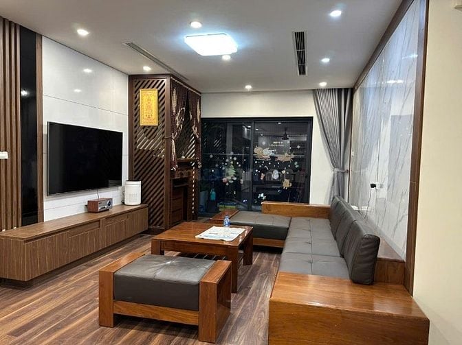 Chính chủ nhờ bán căn hộ chung cư cao cấp dự án 136 Hồ Tùng Mậu 145m2,