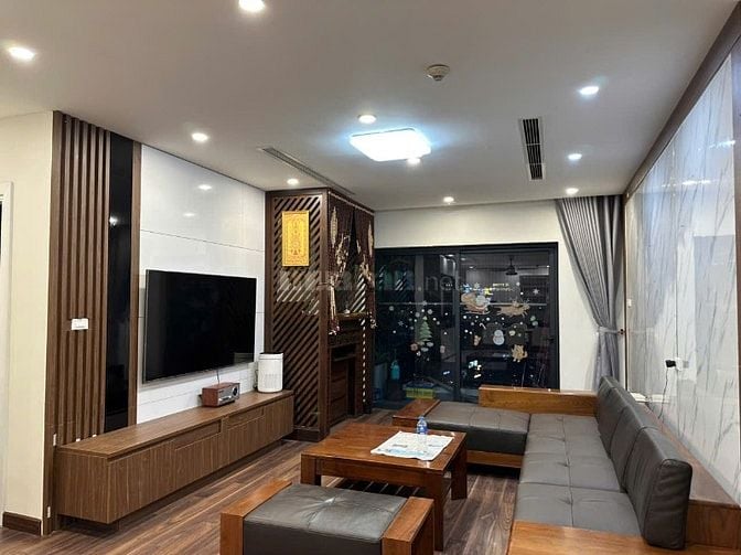 Chính chủ nhờ bán căn hộ chung cư cao cấp dự án 136 Hồ Tùng Mậu 145m2,