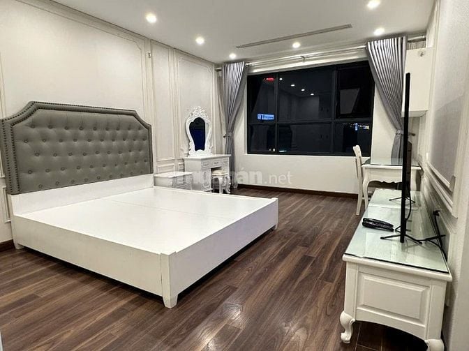 Chính chủ nhờ bán căn hộ chung cư cao cấp dự án 136 Hồ Tùng Mậu 145m2,