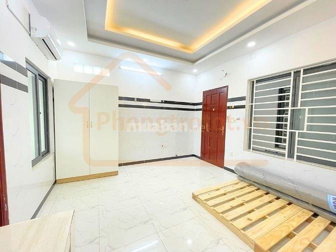 Nhà mới , sạch sẽ , đầy đủ nội thất