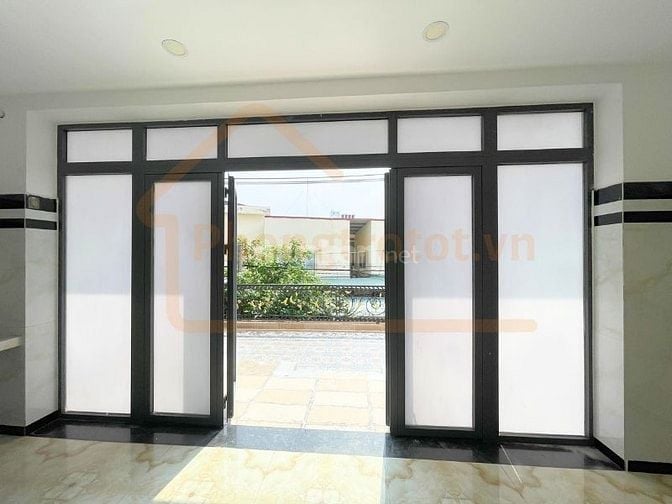 Nhà mới , sạch sẽ , đầy đủ nội thất
