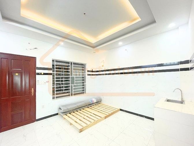 Nhà mới , sạch sẽ , đầy đủ nội thất