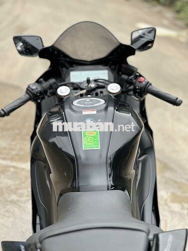 Yamaha R15V4 cực chất có trả góp trao đổi ✅