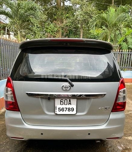 Chính chủ kẹt tiền cần bán xe innova đời 2013 tâm huyết.
