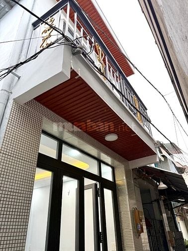 Chính chủ bán gấp nhà hẻm 271 lê van lương Q7. dT 3,5x8 nhà mới 100%