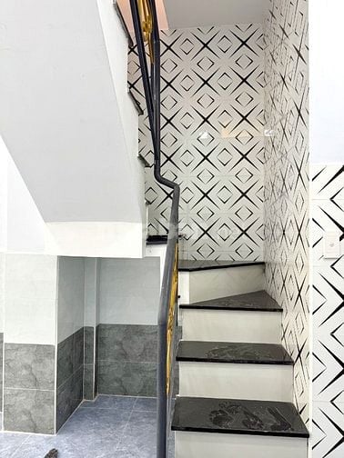 Chính chủ bán gấp nhà hẻm 271 lê van lương Q7. dT 3,5x8 nhà mới 100%