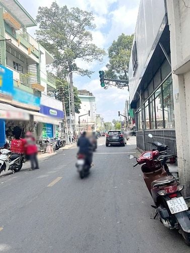 Nhà 2 tầng mặt tiền kinh doanh đường Vĩnh Viễn P9Q10