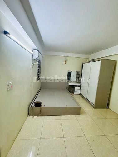 FREE Vé XE, Nươc, Wifi. Cho Khách Thuê Là Sinh Viên Ngã Tư Trương Định