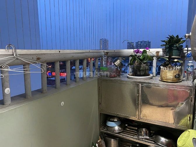 Chính chủ cho thuê chung cư 3PN, 2WC, khu Đô thị Việt Hưng, Long Biên