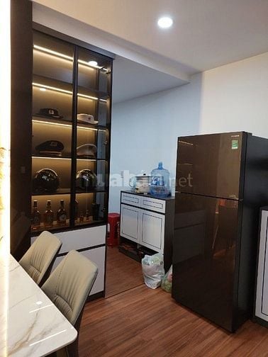 Cho thuê căn hộ 2pn giá 8-10tr, 3pn giá 10-12tr
