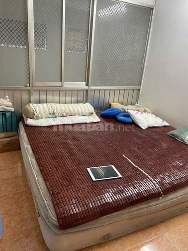 Bán nhà 3 tầng hẻm đẹp gần MT Nguyễn Phúc Nguyên, DTSD 60m2 chỉ 3.9 ty