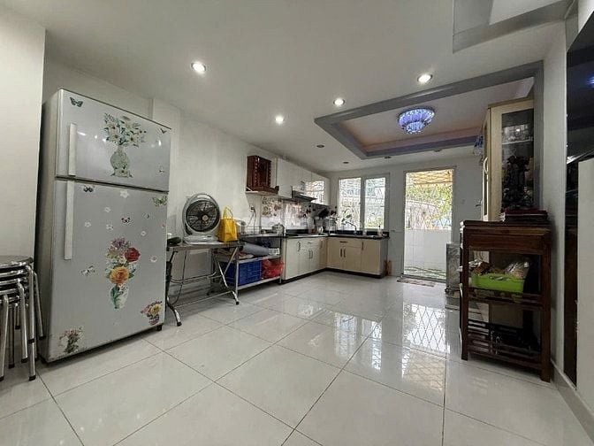 Cần Bán Gấp Nhà Hẻm Xe Hơi Xóm Đất, P.8, Quận 11, gia tốt chỉ 8.8ty